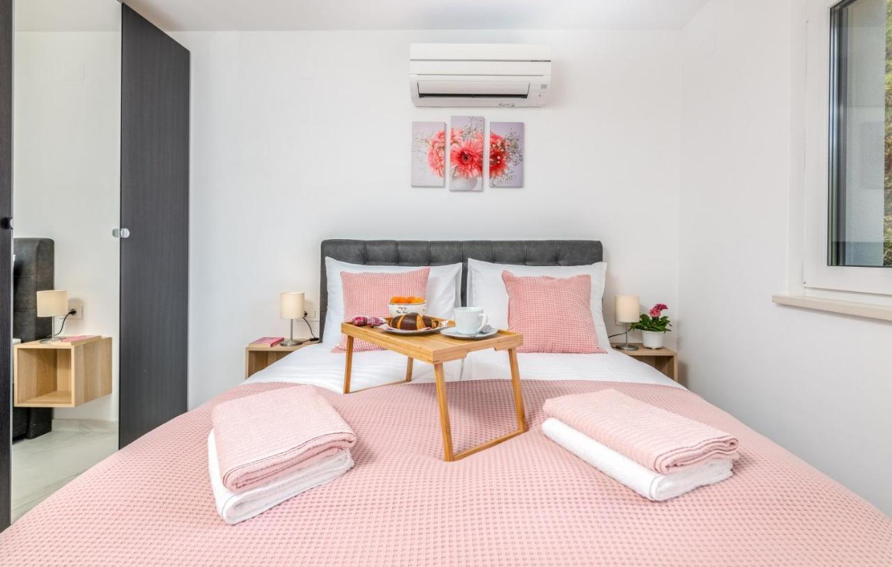 Apartments Elle Luxury Vantacici Malinska Bagian luar foto