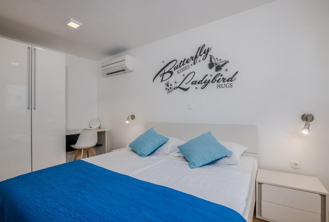 Apartments Elle Luxury Vantacici Malinska Bagian luar foto